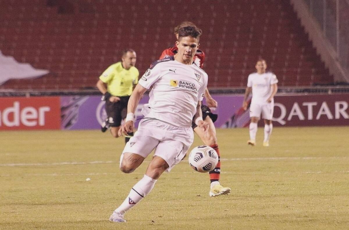 El goleador que Colo Colo rechazó por Nicolás Blandi y ahora brilla en Liga de Quito