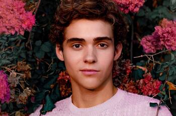 "Prefiero vivir mi verdad que con miedo": Joshua Bassett confirmó que es parte de la comunidad LGBTQIA +