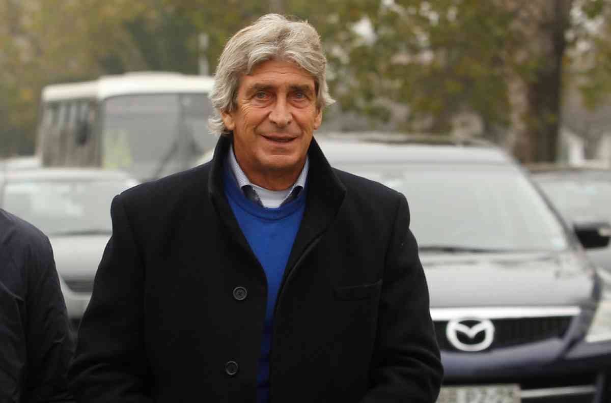 ¿Cambia de DT Claudio Bravo? Esto dijo el director deportivo de Real Betis sobre Manuel Pellegrini