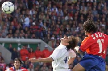 Hoy lloramos, pero hace 27 años Marcelo Salas alegraba a todo Chile