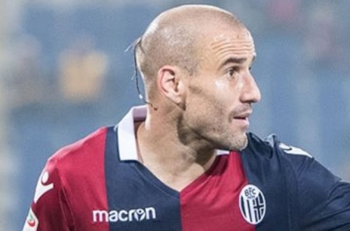 Video: Taco y definición de Palacio para el primer gol del Bologna de Medel