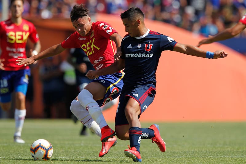 Bastián Yáñez jugando ante la U en 2019. Foto: Aton.