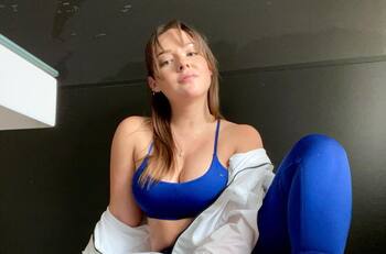 La importante ayuda que brindó Kel Calderón en medio de su escapada romántica con su pololo