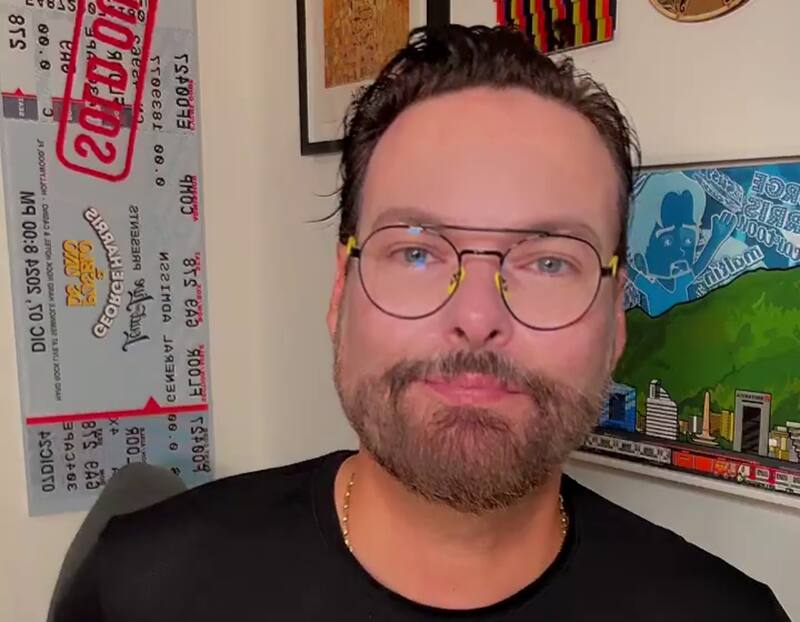 se explayó en su experiencia en Chile.