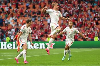 Dinamarca pasó por arriba de Gales y ahora espera rival para los cuartos de final en la Eurocopa