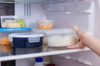 Esta es la razón por la que NO debes guardar por más de 24 horas pastas y arroz en el refrigerador