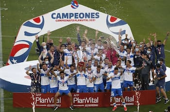 Del cielo al infierno: El multicampeón con la UC que ahora buscará salvarse del descenso ante los "Cruzados"