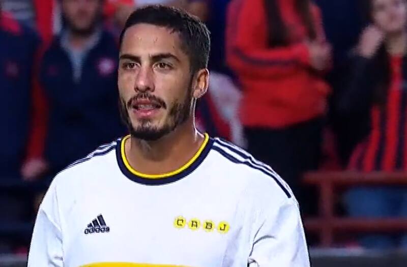 Figura de los "Xeneizes" ninguneó a canterano en pleno partido.