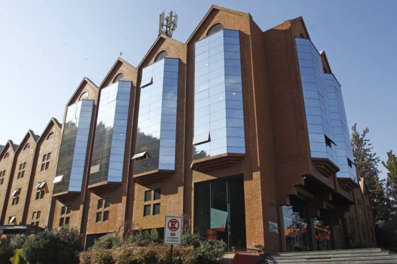 El canal emitió declaración tras reportaje sobre Tonka Tomicic/ Canal 13