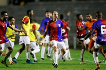 Fantástica remontada de Paraná en los últimos cinco minutos por la Copa de Brasil
