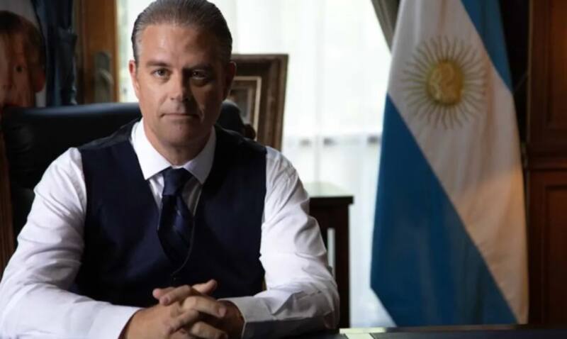 "La mente del poder" es protagonizada por Mike Amigorena.