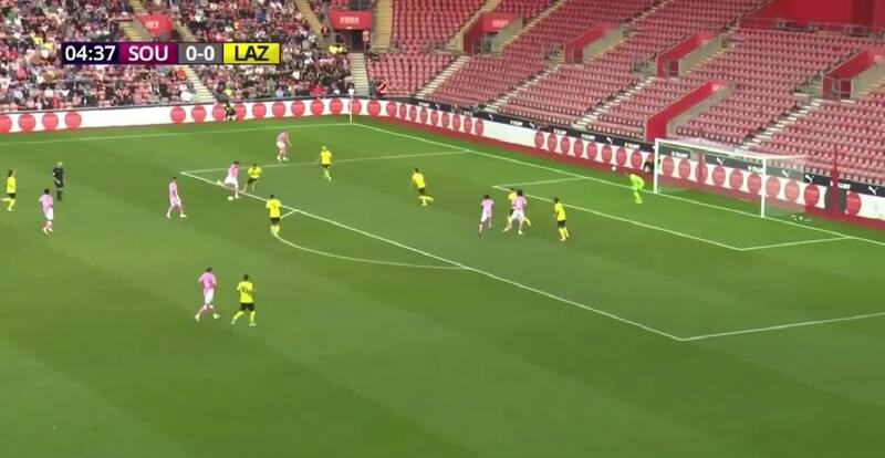 anotó su primer gol en el Southampton.