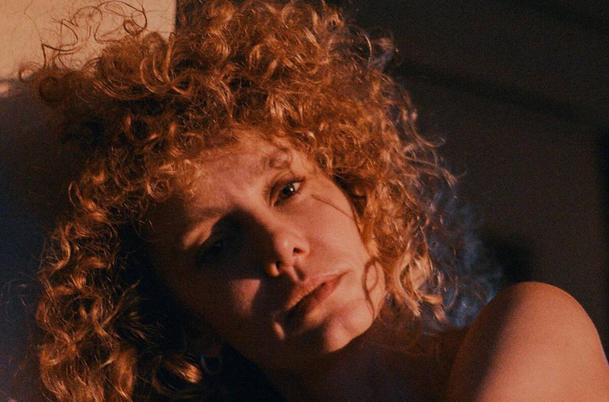 Esther Acebo, de La Casa de Papel se saca todo en atrevidas fotos