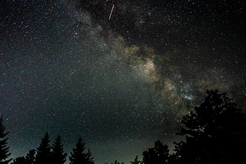 Se verán más de 200 meteoros por hora: ¿Cuándo será la próxima lluvia de estrellas en Chile?
