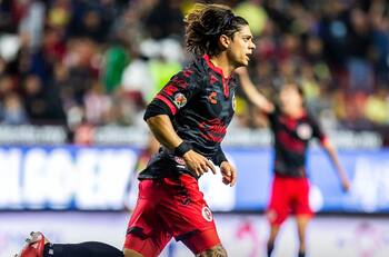 Joaquín Montecinos vive un inesperado drama en su equipo de México y La Roja