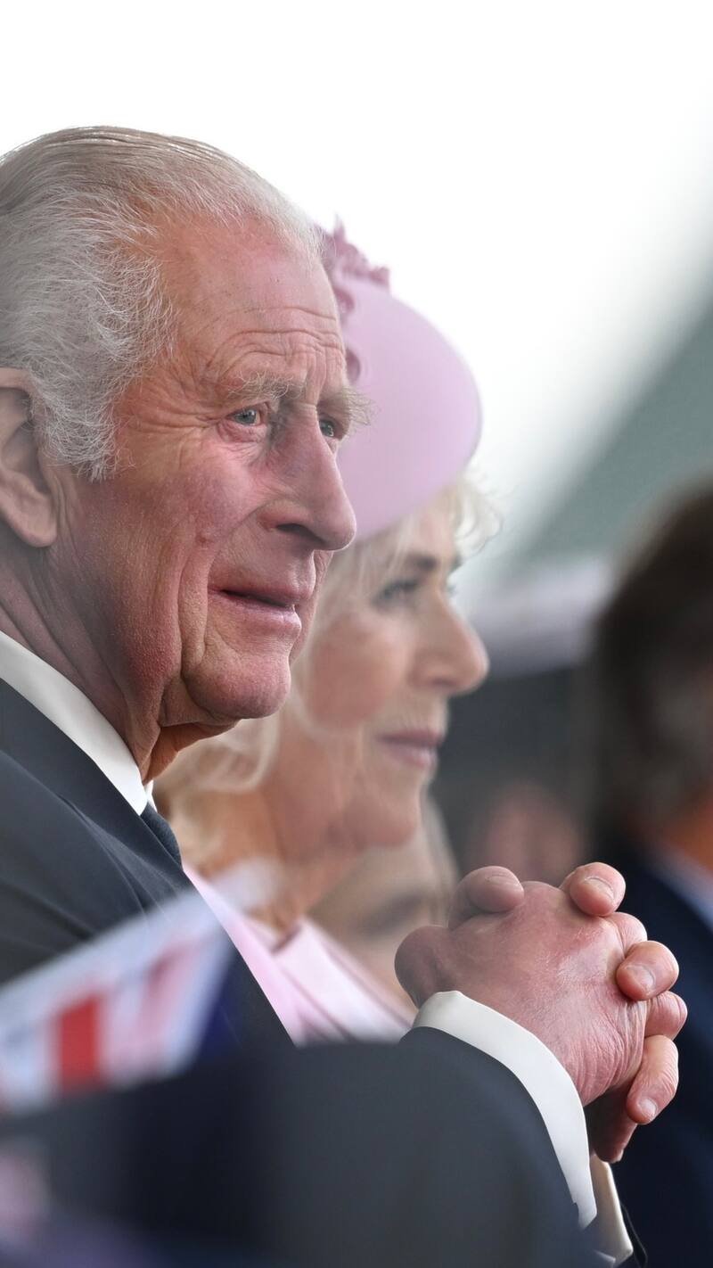 Reina Camilla se emocionó en importante evento