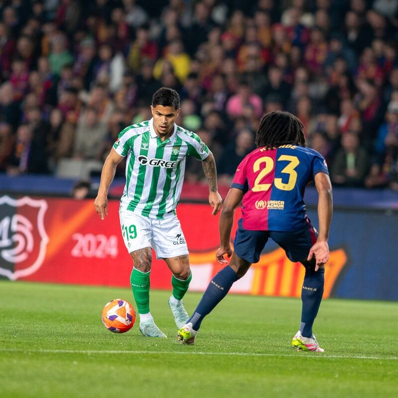 Los equipos adiestrados por Manuel Pellegrini y Hansi Flick, respectivamente, son los mejores de La Liga de España en los últimos dos meses. Foto: Facebook Real Betis.