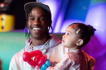 "Es una gran inspiración": Travis Scott mencionó la influencia que ha tenido su hija Stormi en su vida