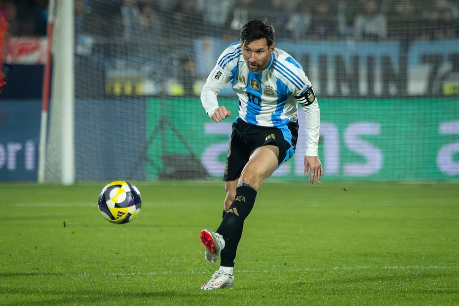 El astro argentino le recriminó a James unas antiguas declaraciones. Foto: Felipe Escobedo