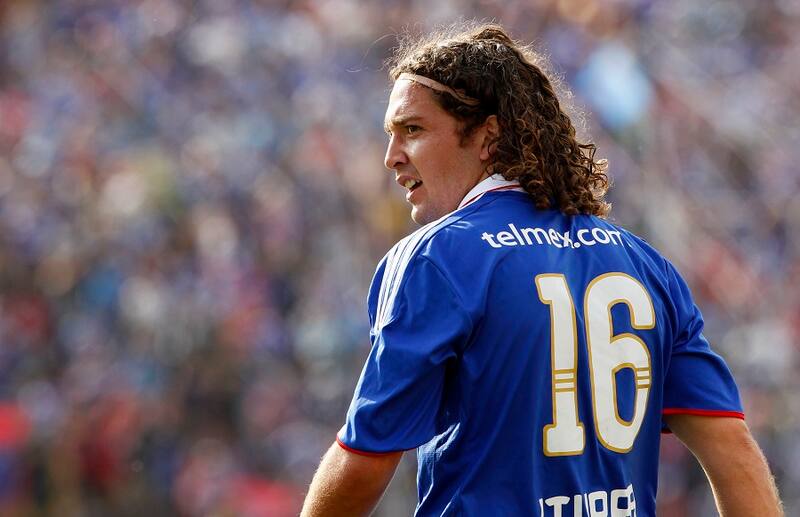FUTBOL, U. ESPANOLA VS U. DE CHILE
DECIMA FECHA, SEGUNDA RUEDA, CAMPEONATO NACIONAL 2010
EL JUGADOR DE UNIVERSIDAD DE CHILE MANUEL ITURRA GESTICULA DURANTE EL PARTIDO.
16/10/2010
SANTIAGO, CHILE
ANDRES PINA/PHOTOSPORT
SOCCER, U. ESPANOLA VS U. DE CHILE
TENTH TURN, REVANCHE ROUND, NATIONAL CHAMPIONSHIP 2010
UNIVERSIDAD DE CHILE'S MANUEL ITURRA GESTURES DURING A FIRST DIVISION SOCCER MATCH AGAINST UNION ESPANOLA AT SANTA LAURA STADIUM IN SANTIAGO, CHILE.
16/10/2010
ANDRES PINA/PHOTOSPORT