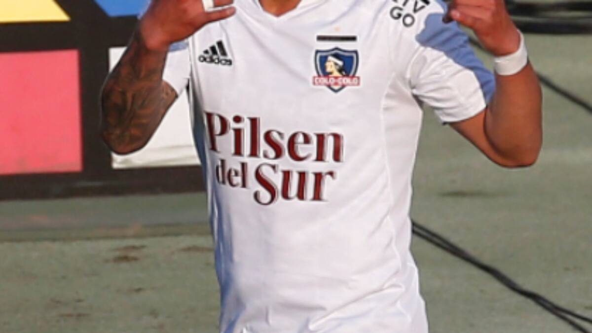 Exjugador de Colo Colo quedó a un paso de clasificar al Mundial de Qatar 2022
