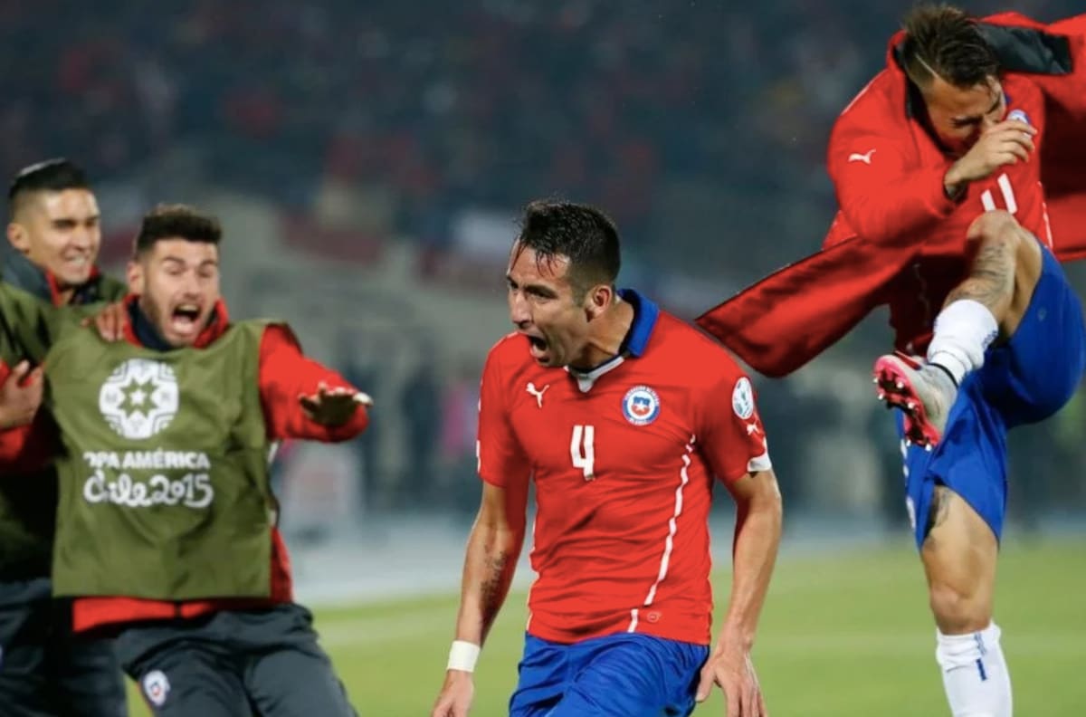 Se cumplen 5 años del gol de Mauricio Isla a Uruguay en la Copa América