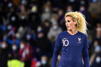 Sigue el escándalo en Francia: vinculan a la madre de Kylian Mbappé con brutal agresión a jugadora del PSG