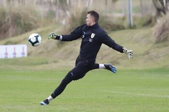 La polémica actitud de Fernando Muslera en una práctica que molestó a todos en Uruguay