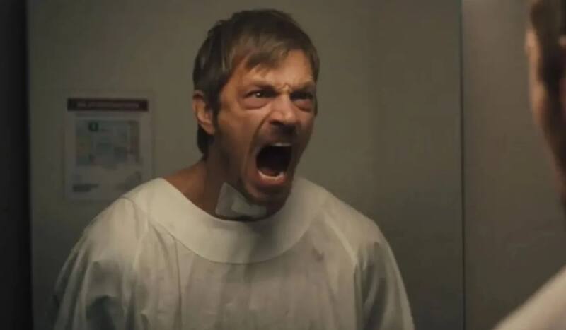 es una película de acción que arrasa en Prime Video.