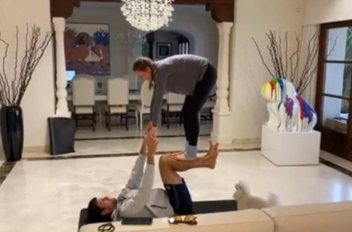 ¡Nuevo challenge! Djokovic retó a varios deportistas a realizar postura de AcroYoga