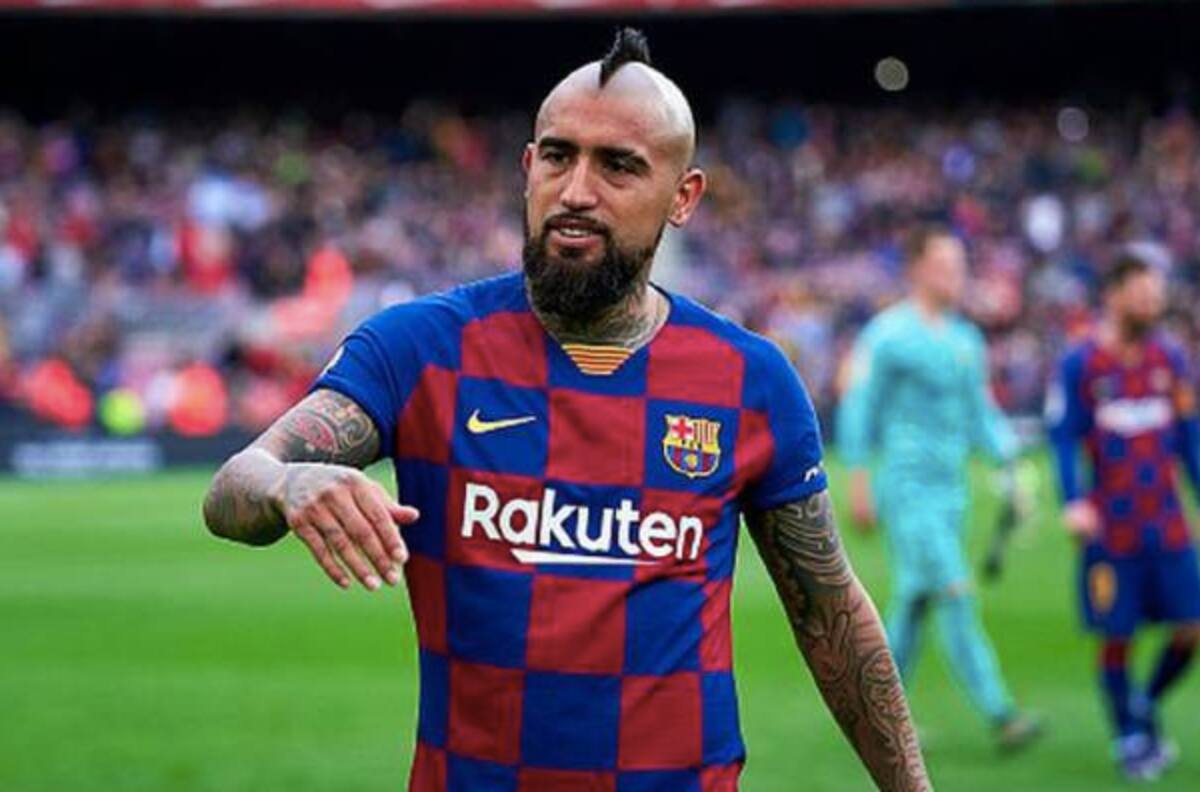 Arturo Vidal sería suplente en Barcelona en el reinicio de La Liga