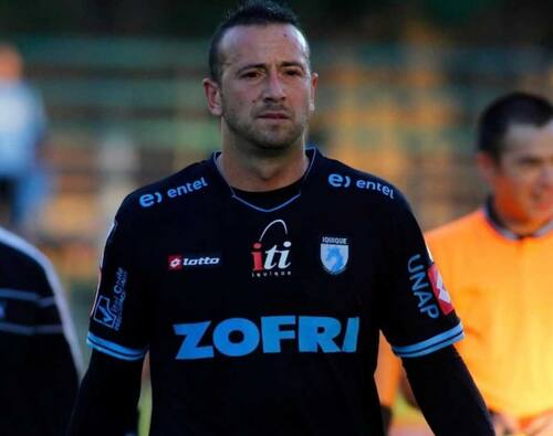 Llamó la atención de los equipos grandes de Chile cuando jugó en Iquique. Foto: @rodrigodiaztb7