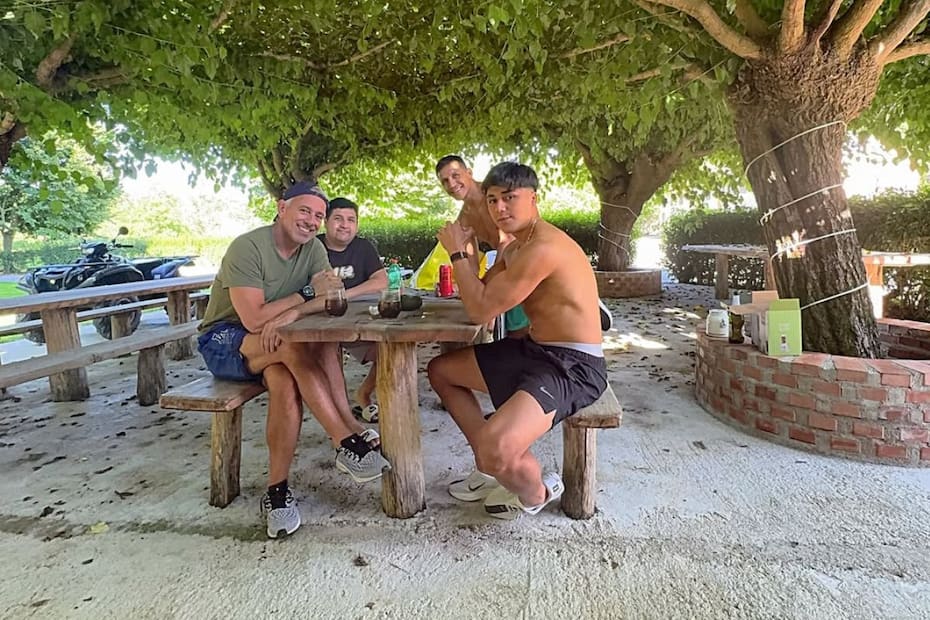 compartiendo asado con Fernando Felicevich y Damián Pizarro. Foto: alexis_officia1
