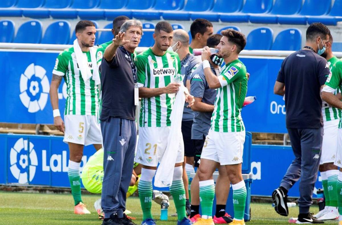 Real Betis de Claudio Bravo y Manuel Pellegrini se estrenó con agónico triunfo ante Alavés
