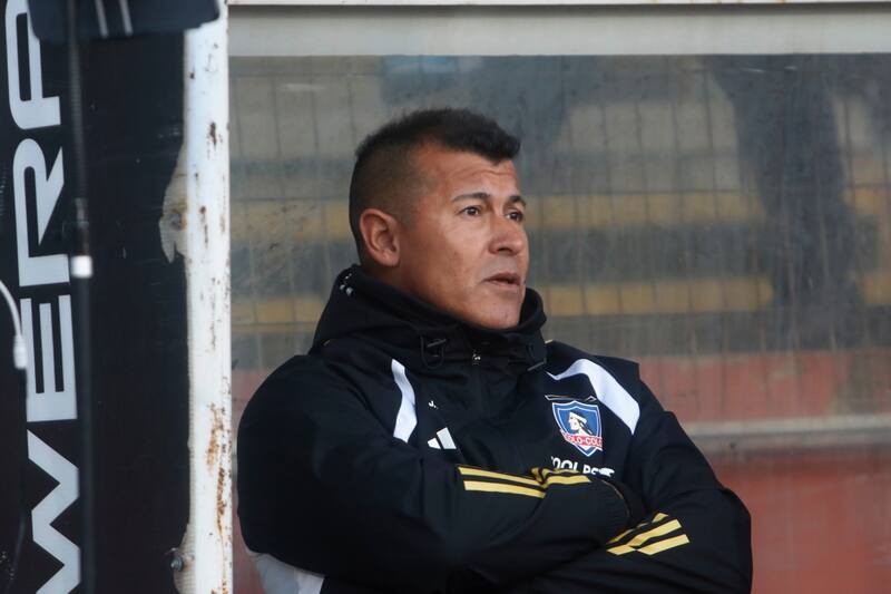 golpeó la mesa por refuerzos. Foto: Agencia Aton.