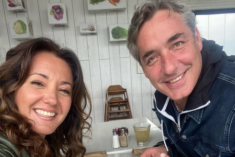 Se dieron un inesperado beso.