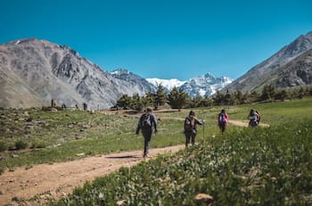 Ideales para visitar en primavera: 5 mejores parques ubicados en la Región Metropolitana