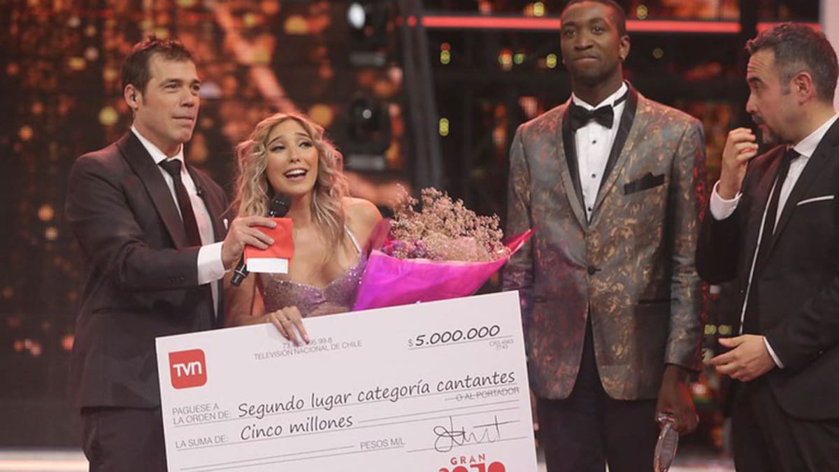 Se enteró por la prensa: Álvaro Escobar se sorprendió con su salida de TVN