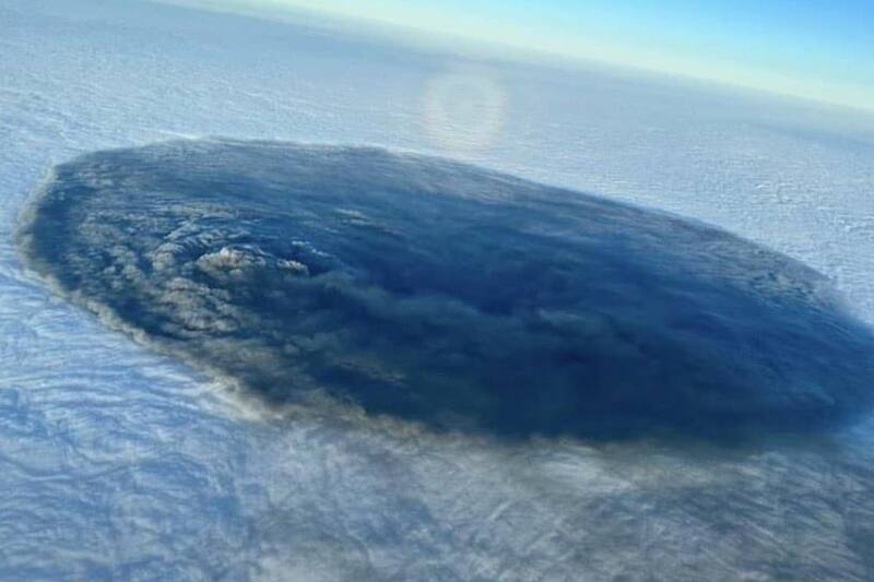 En TikTok se hizo viral un video en el que se aseguraba que era una "nube tóxica" producida por el descarrilamiento del tren en Ohio; sin embargo, esa escena se desmintió.