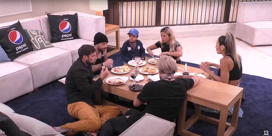 El exintegrante de “Morandé con Compañía” no tiene tregua y nuevamente se enfrascó en una discusión con el argentino y la venezolana.
