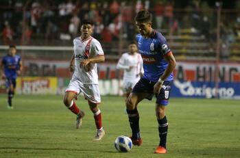 Deportes Melipilla sorprendió a Unión San Felipe y toma oxígeno en el partido que cerró la fecha 23 de Primera B