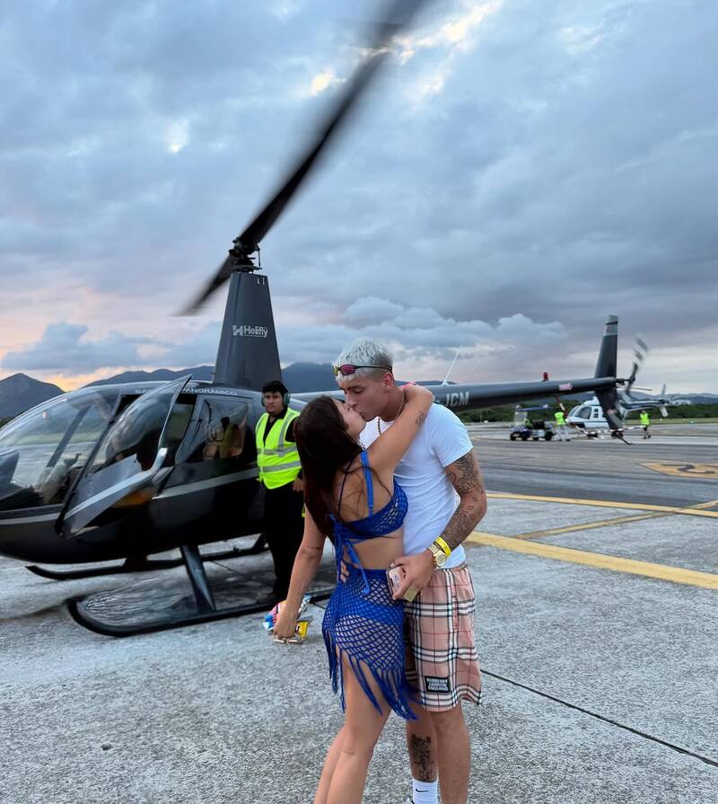 a punto de sobrevolar Río de Janeiro.