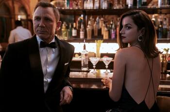 Trailer de "No Time To Die": James Bond es salvado por Ana de Armas