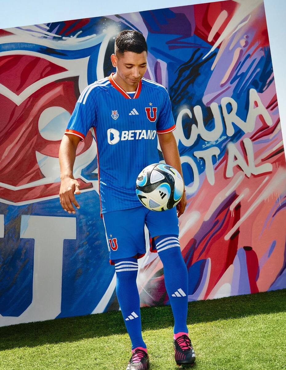 Cristian Palacios ya vistó la nueva camiseta de la U.