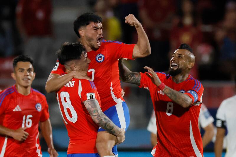 Los 3 grandes duelos que se darán en el Chile vs Paraguay. Foto: Aton.