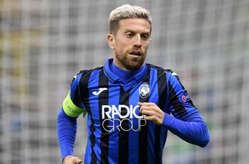 Futuro de Alejandro "Papu" Gómez estaría lejos de Inter de Arturo Vidal y Alexis Sánchez