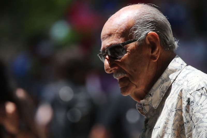 Tener 65 o más años es indispensable para cobrar el monto.
Créditos: Aton.