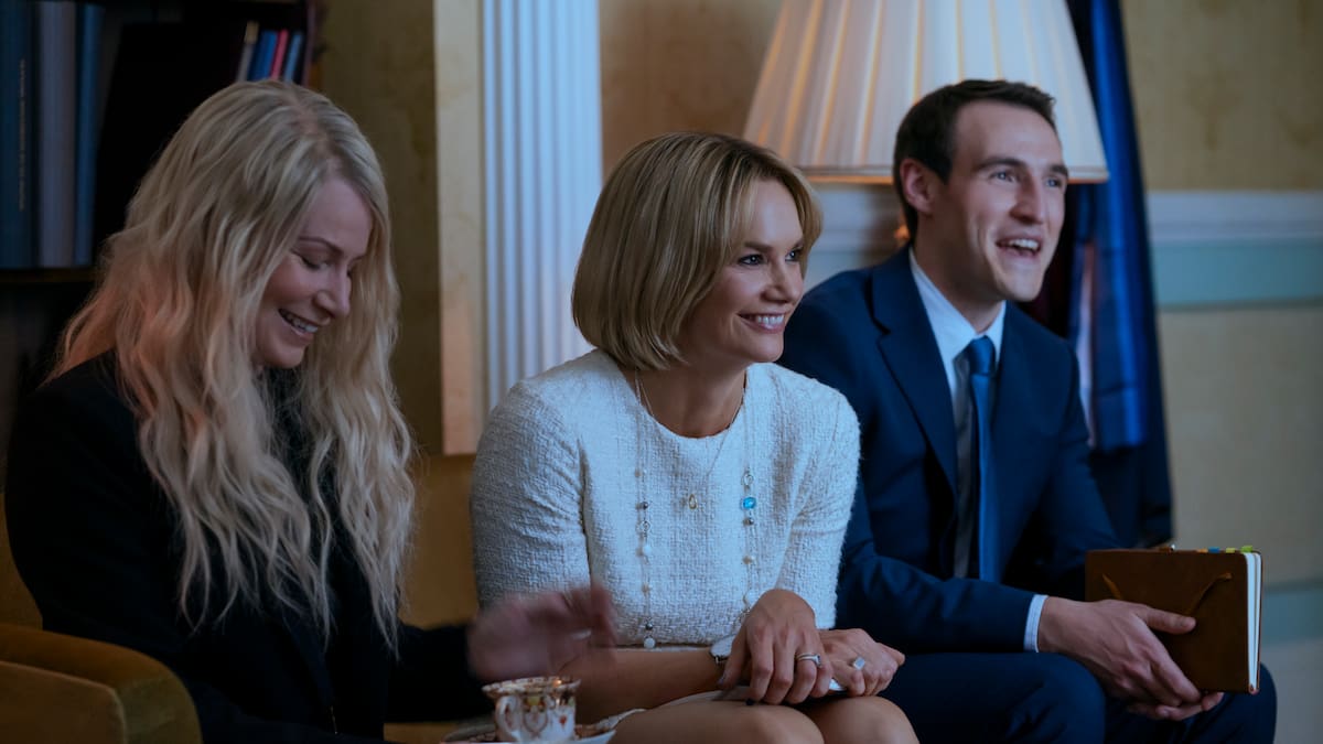 ¡El escándalo Real que sacudió a la Monarquía Británica! Conoce la nueva mini-serie de Universal+