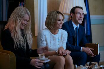 ¡El escándalo Real que sacudió a la Monarquía Británica! Conoce la nueva mini-serie de Universal+