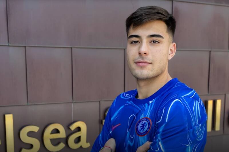 fue presentado como nuevo refuerzo del Chelsea.
